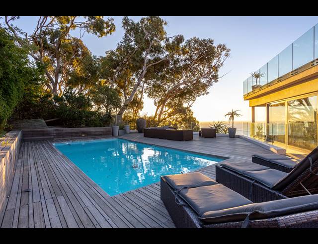 8 BEDROOM HOUSE FOR SALE IN LLANDUDNO